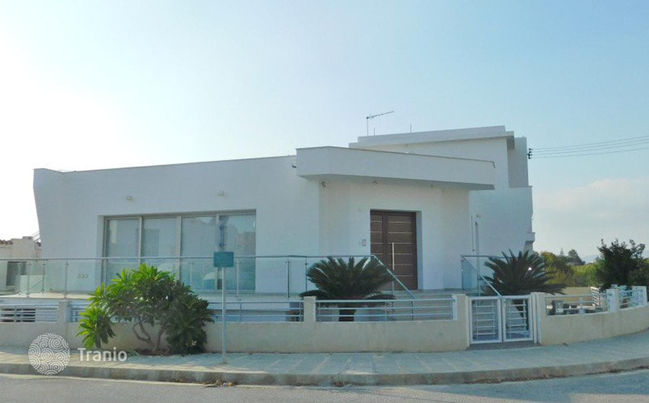 3-Bedroom Villa with Sea Proximity in Kissonerga, Paphos, photo 4