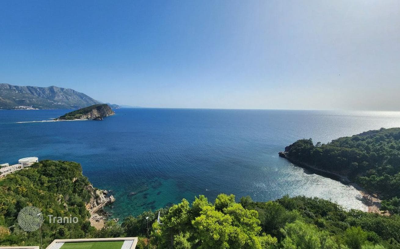 1-Bedroom Apartment with Sea View in Budva