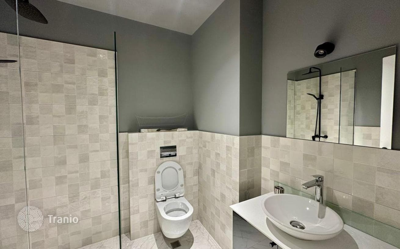 2-Bedroom Apartment in Old Tbilisi, Tbilisi, photo 3