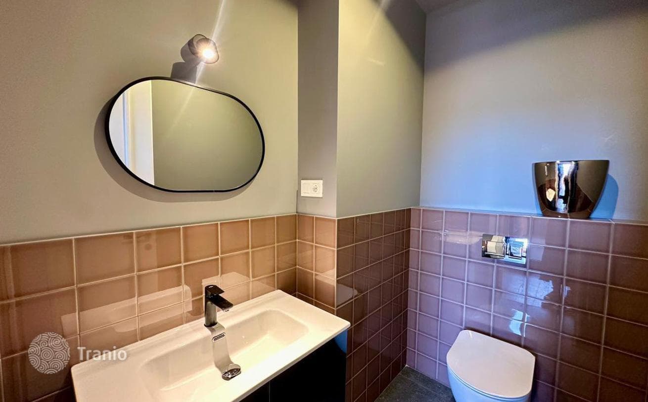 2-Bedroom Apartment in Old Tbilisi, Tbilisi, photo 5
