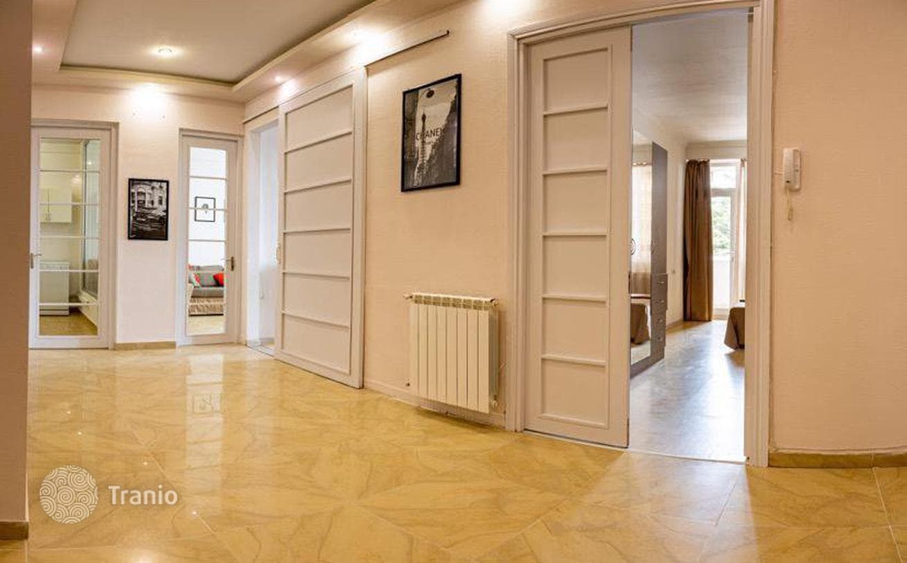 2-Bedroom Apartment in Old Tbilisi, Tbilisi, photo 2