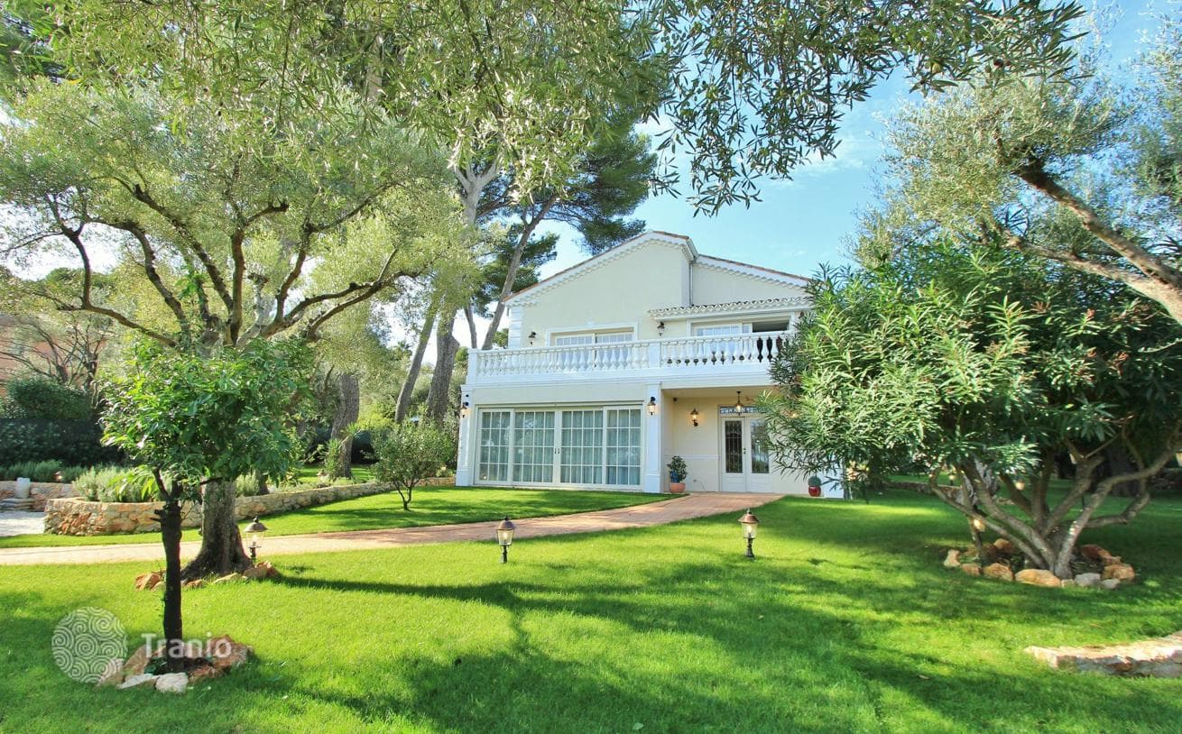 5-Bedroom Villa with Sea View in Cap-d'Ail, France, photo 5
