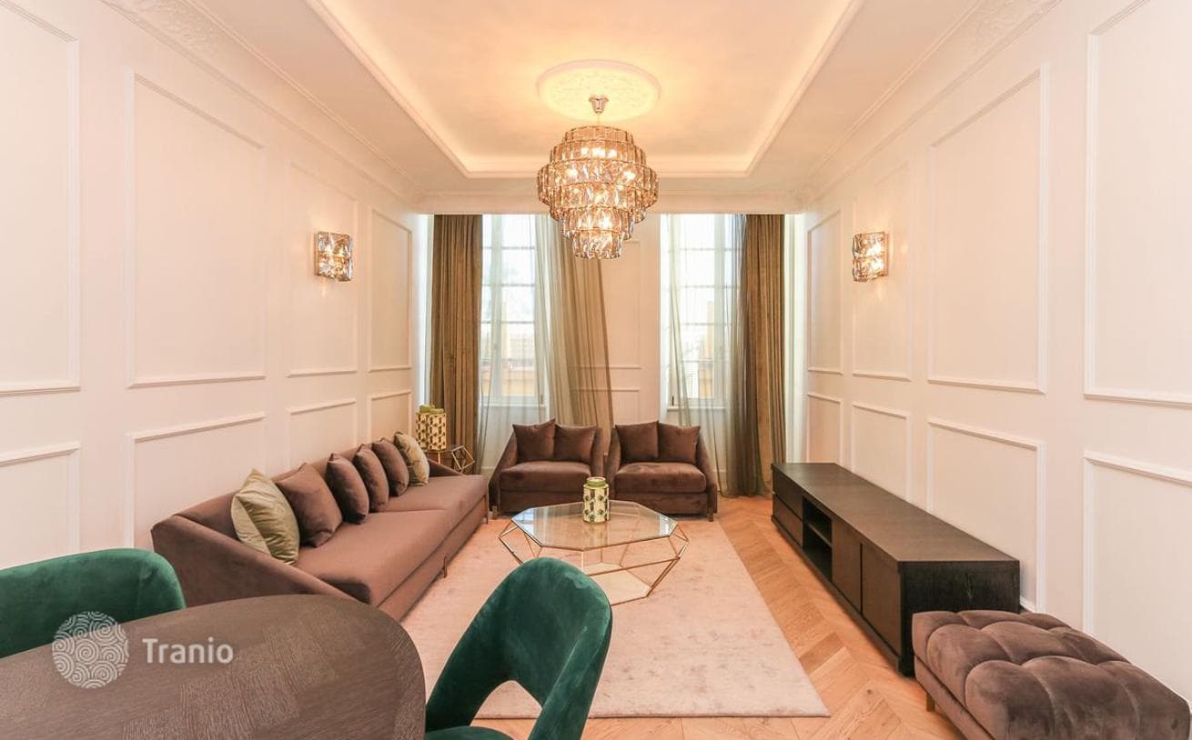 3-Bedroom Apartment with High Ceilings in Nice City Center, photo 4
