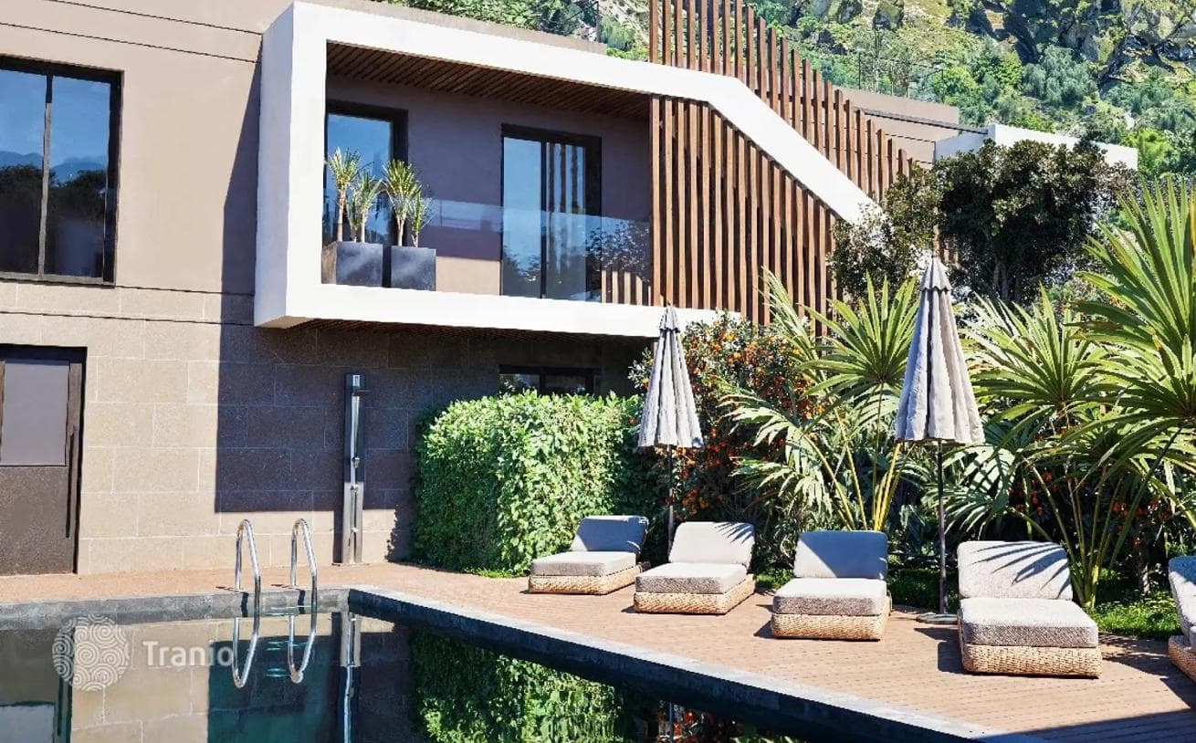 3-Bedroom Penthouse with Roof Terrace in Eze, photo 2