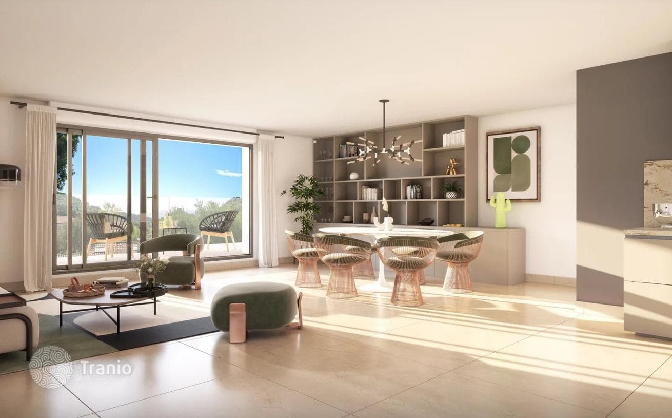 3-Bedroom Penthouse with Roof Terrace in Eze, photo 3