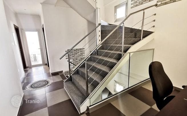 6-комнатная вилла 370 м² в Агиос Афанасиосе, Кипр, фото 2