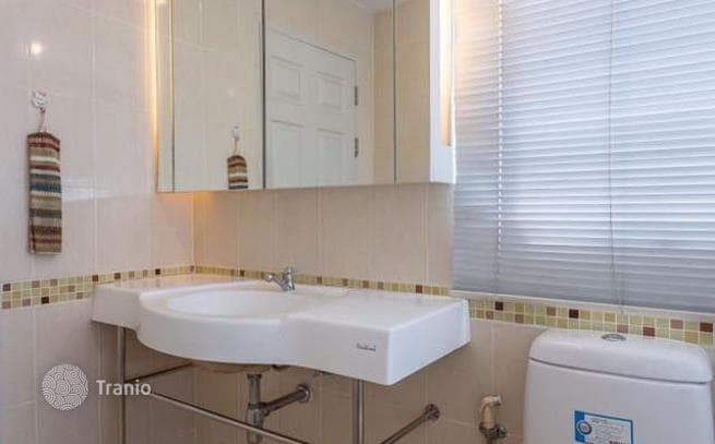2-Bedroom Condo in Chatuchak, Bangkok, photo 3