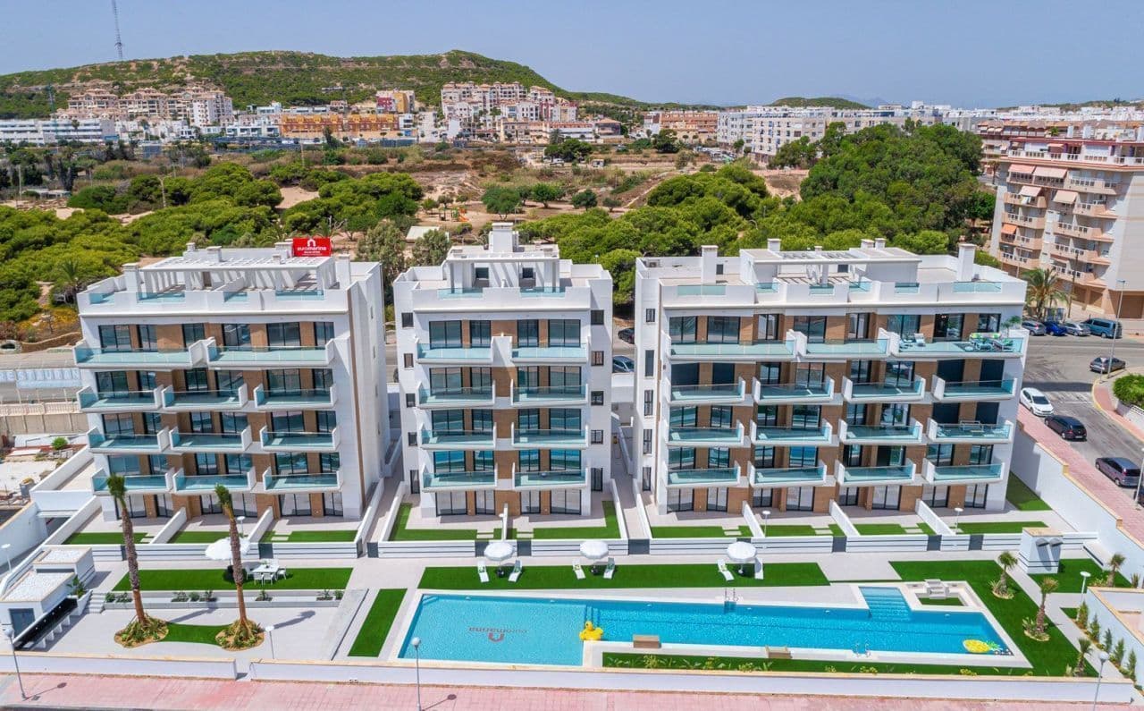 3-Bedroom Penthouse in Guardamar del Segura, photo 5