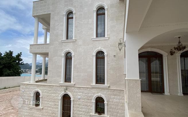 3-Story Luxury Villa with Panoramic Sea Views in Bar, Montenegro, photo 2