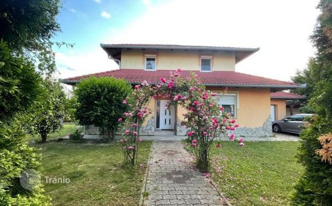 3-Bedroom House with Garage in Chergsomaj, Hungary, photo 3