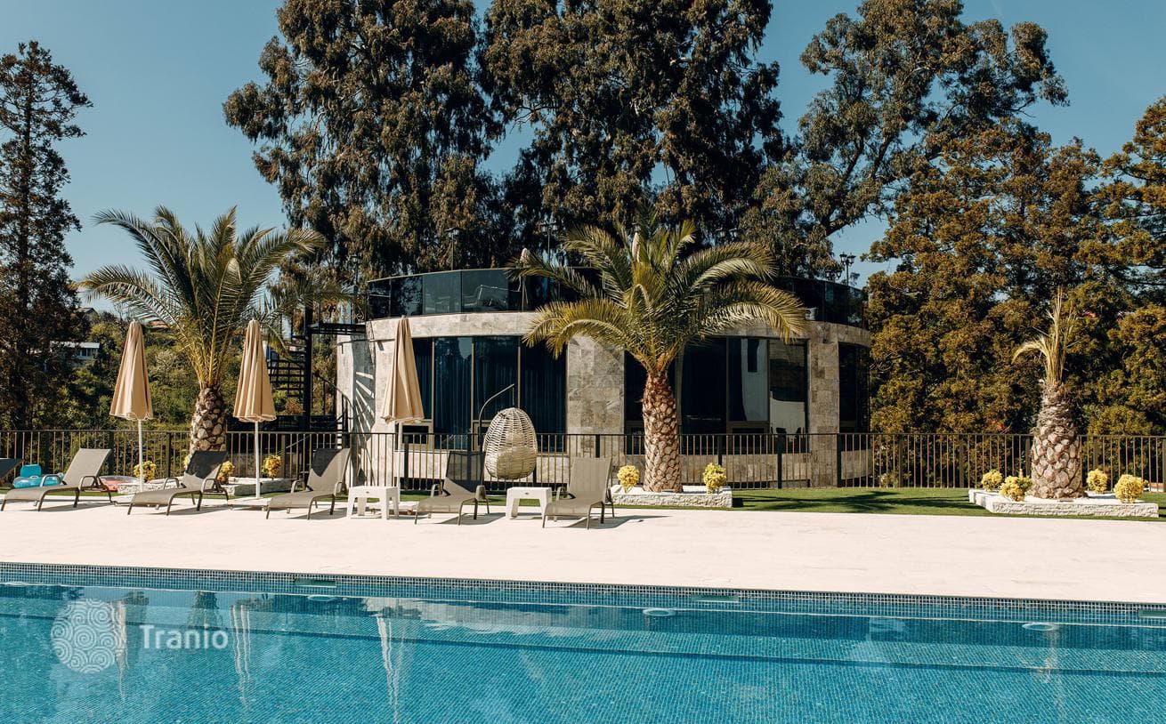 6-Bedroom Luxury Villa with Private Pool and Restaurant in Batumi, photo 3