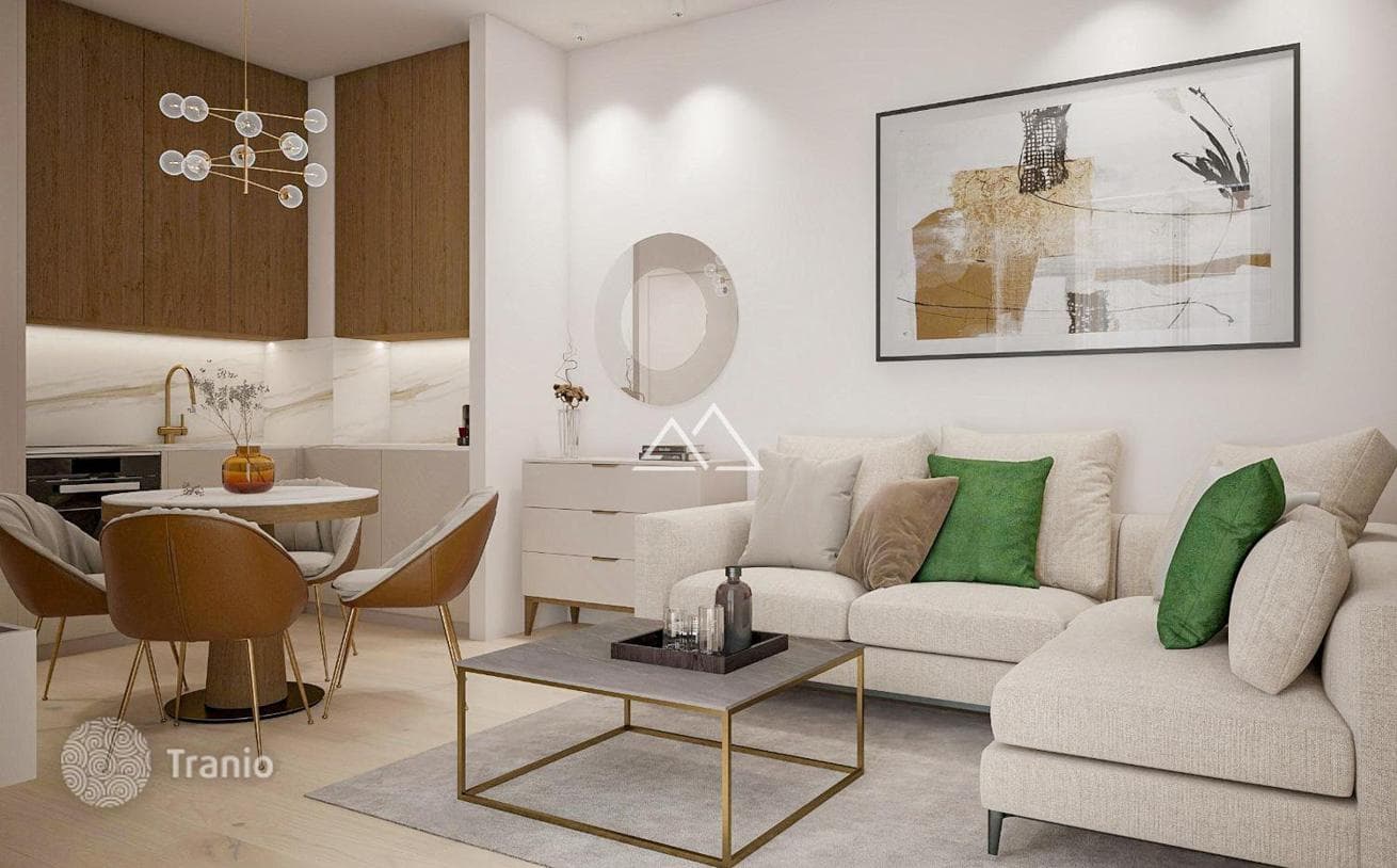 3-Bedroom Apartment with Pool and Spa in Becici, photo 5
