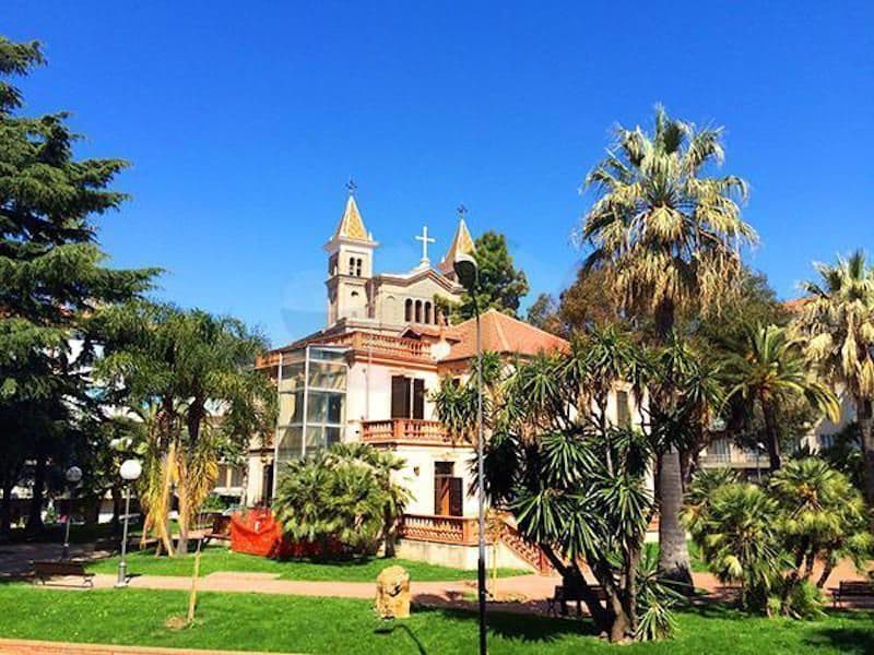 2-Bedroom Apartment in Arma di Taggia