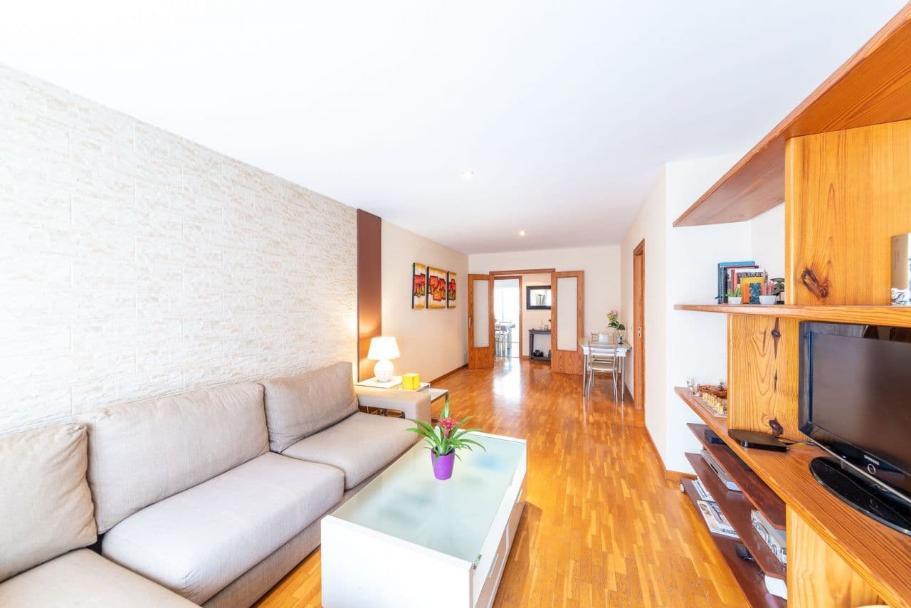 2-Bedroom Apartment in Palma de Mallorca, photo 2