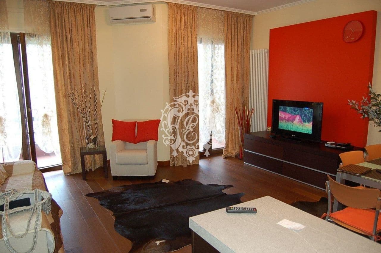 Квартира в Кампионе-д'Италия, Италия, 65 м², фото 3