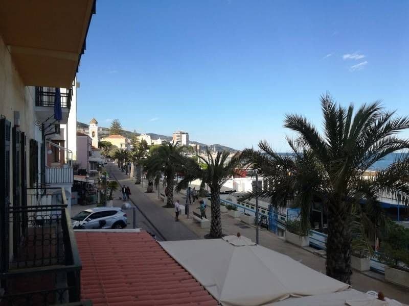 3-Bedroom Apartment in Arma di Taggia, Italy, photo 4