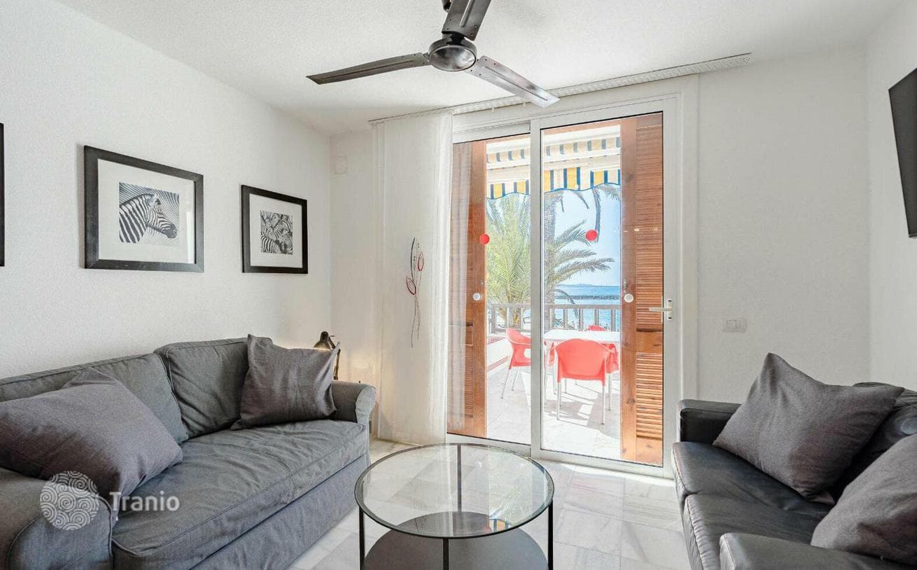 1-Bedroom Penthouse with Ocean View on Playa de las Américas, Tenerife, photo 4