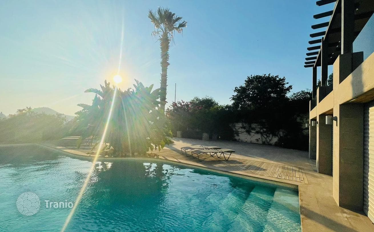 Beachfront Villa with Private Pool in Yalikavak, Bodrum, photo 2