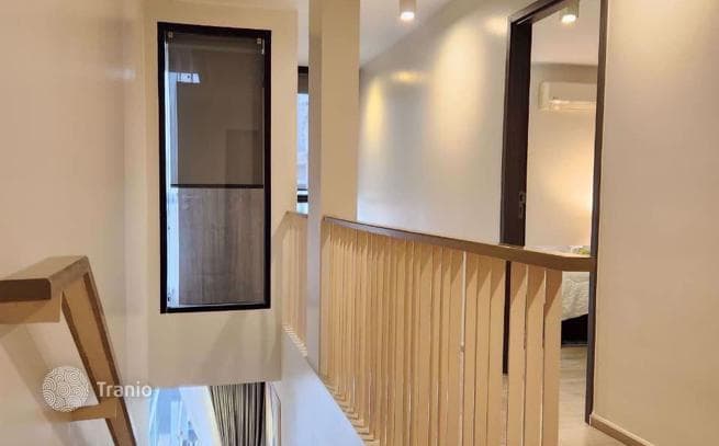 2-Bedroom Condo in Pathum Wan, Bangkok, photo 4