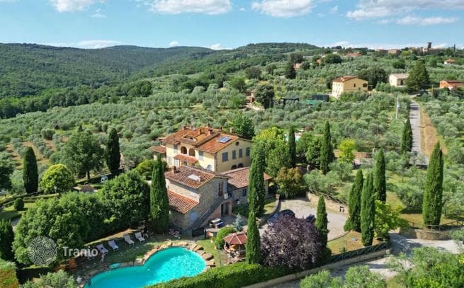 9-Bedroom Villa in Civitella in Val di Chiana, photo 3