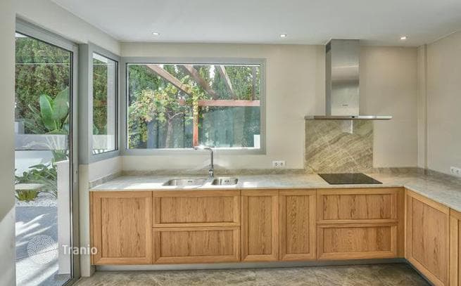 3-Bedroom Luxury Villa with Pool and Spa in Calpe, photo 5