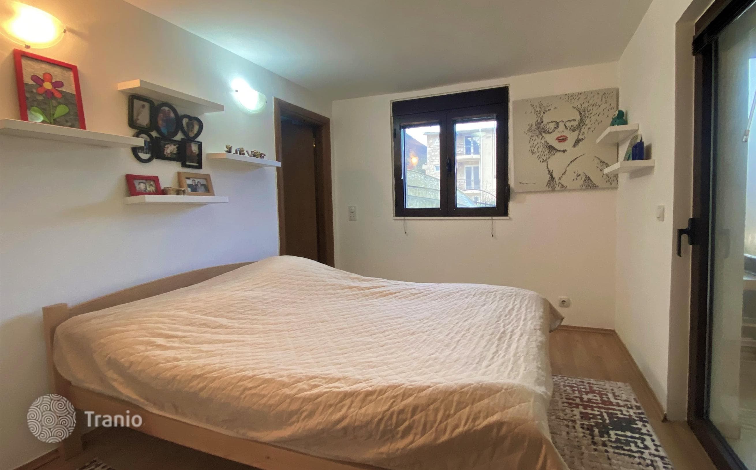 1-Bedroom Apartment with Sea Access in Prchanj, Kotor, photo 4