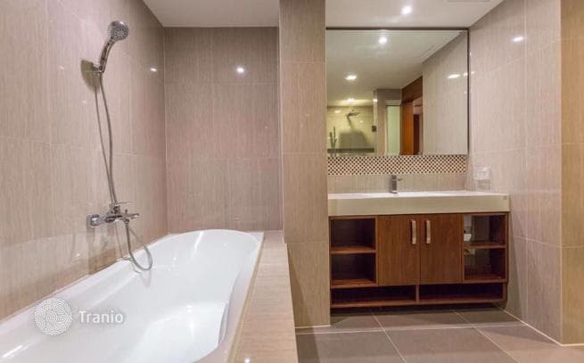 2-Bedroom Condo in Watthana, Bangkok, photo 5