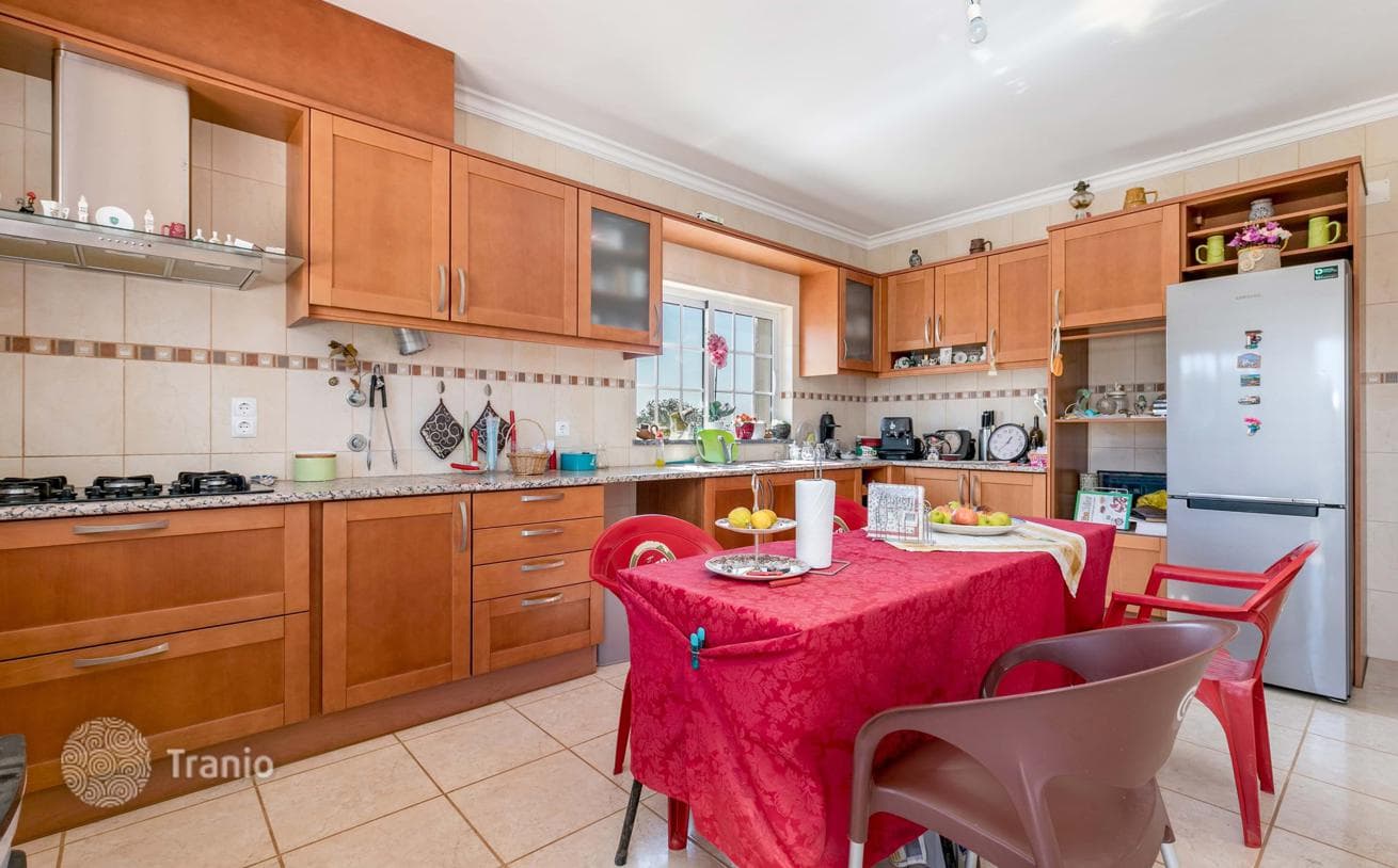 3-Bedroom Villa in Alcantarilha, photo 4