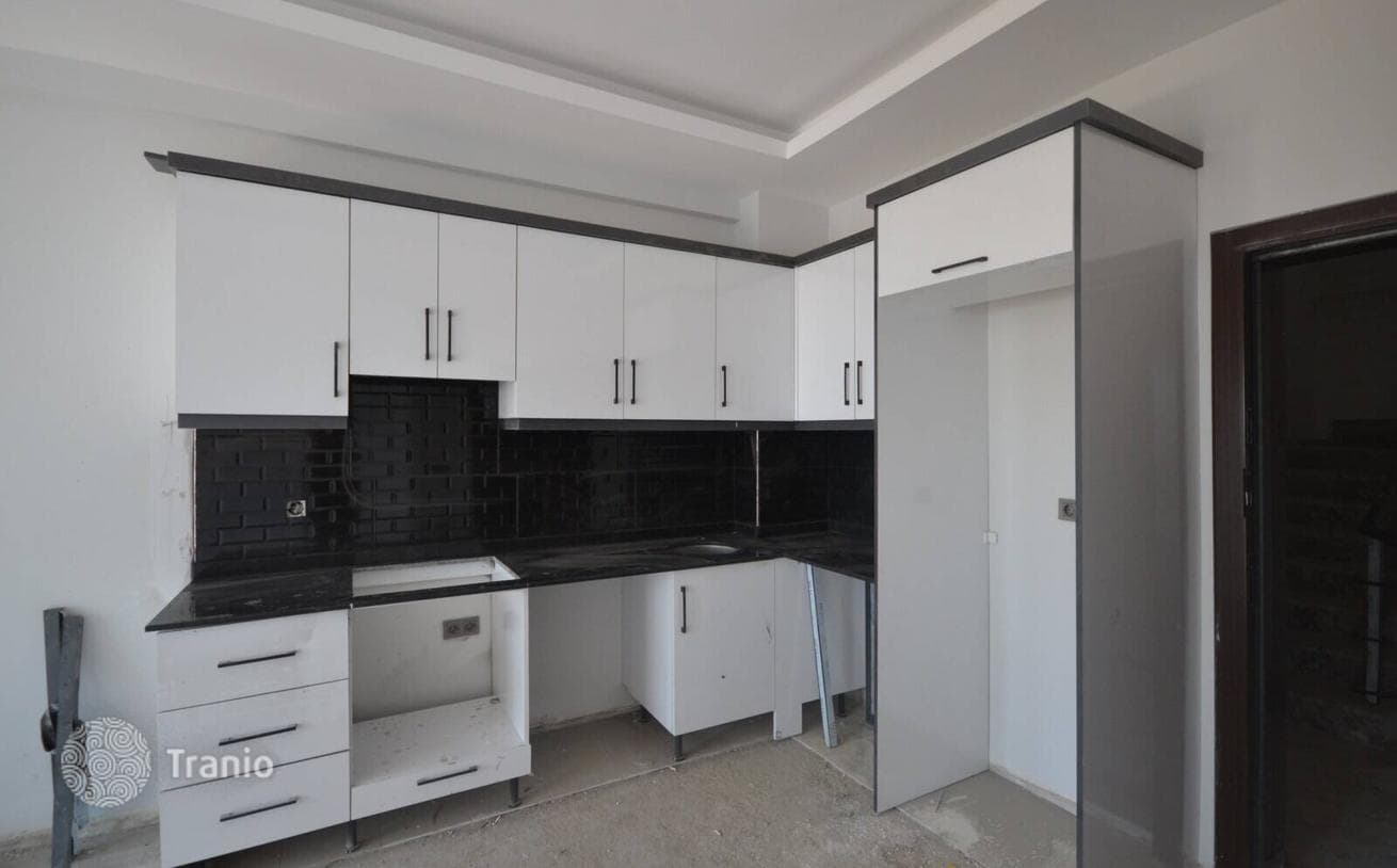 Apartments within Walking Distance of the Beach in Mahmutlar, Alanya