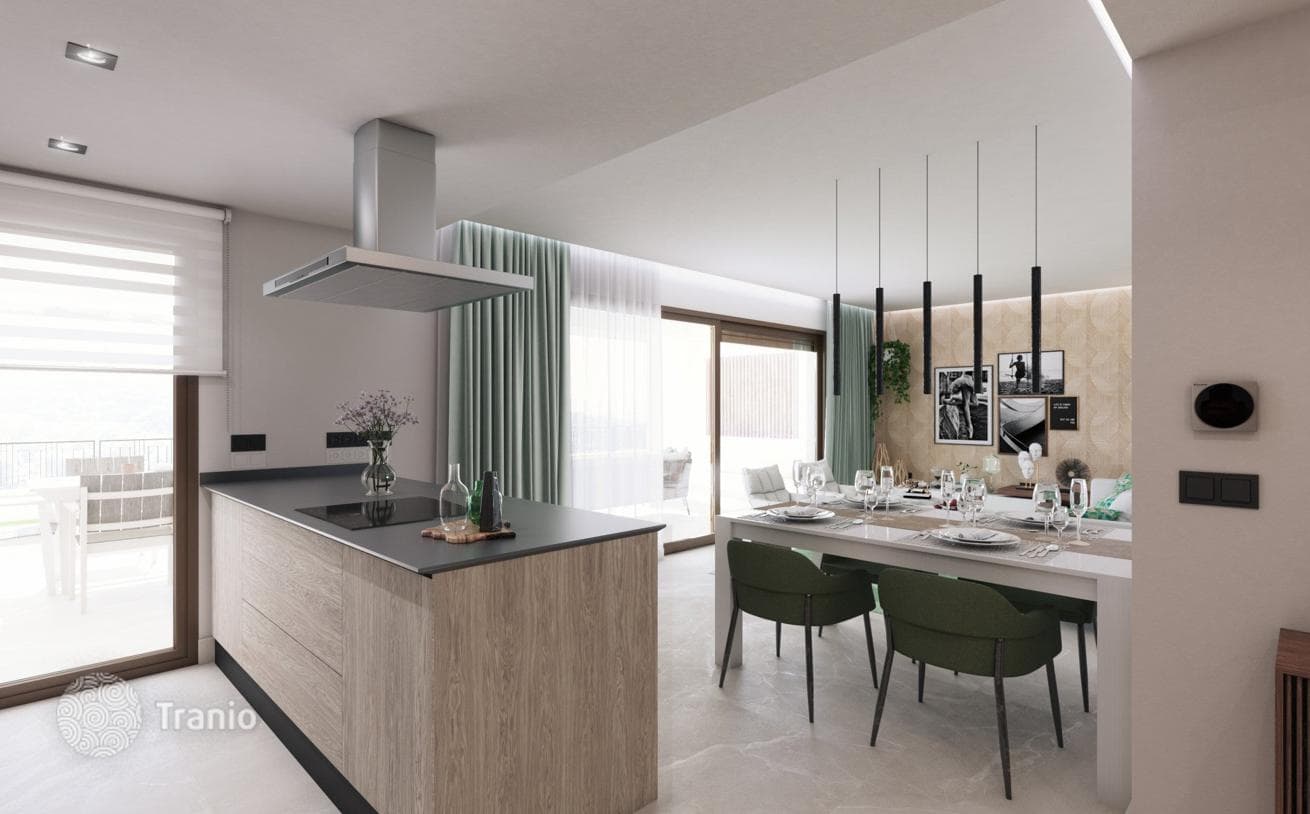 3-Bedroom Penthouse with Sea View in Istán