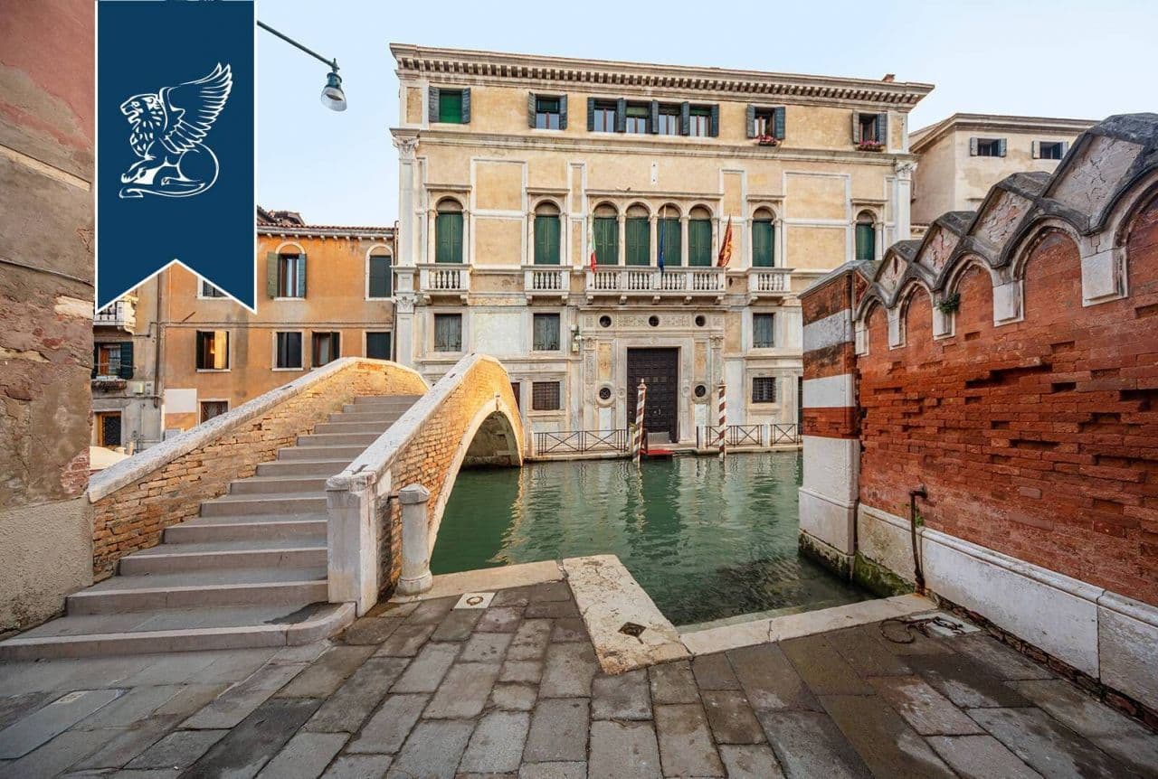 3-Bedroom Apartment in Venice, Italy, photo 4
