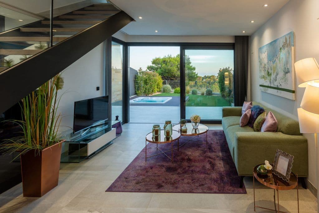 3-Bedroom Townhouse in Villamartin, photo 3