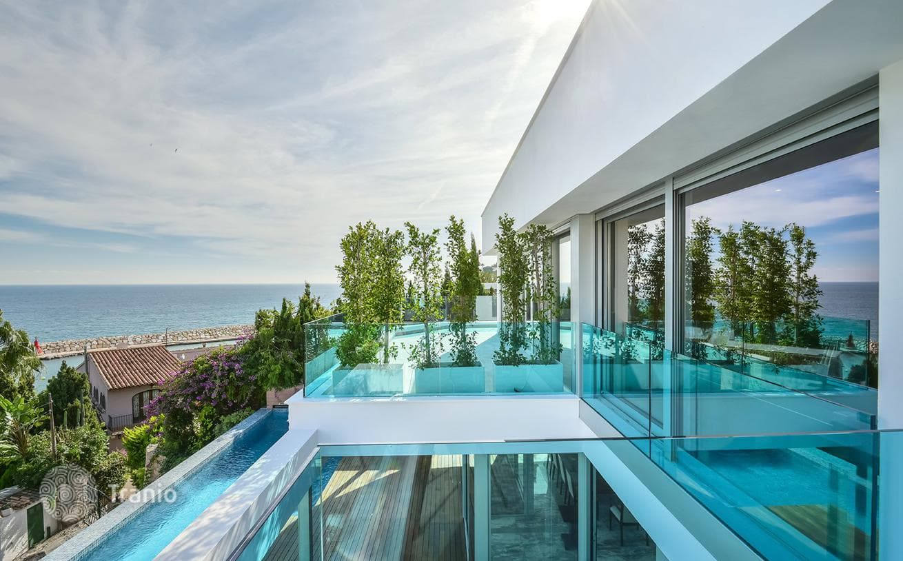 3-Bedroom Villa with Sea View in Calpe, Alicante, photo 2