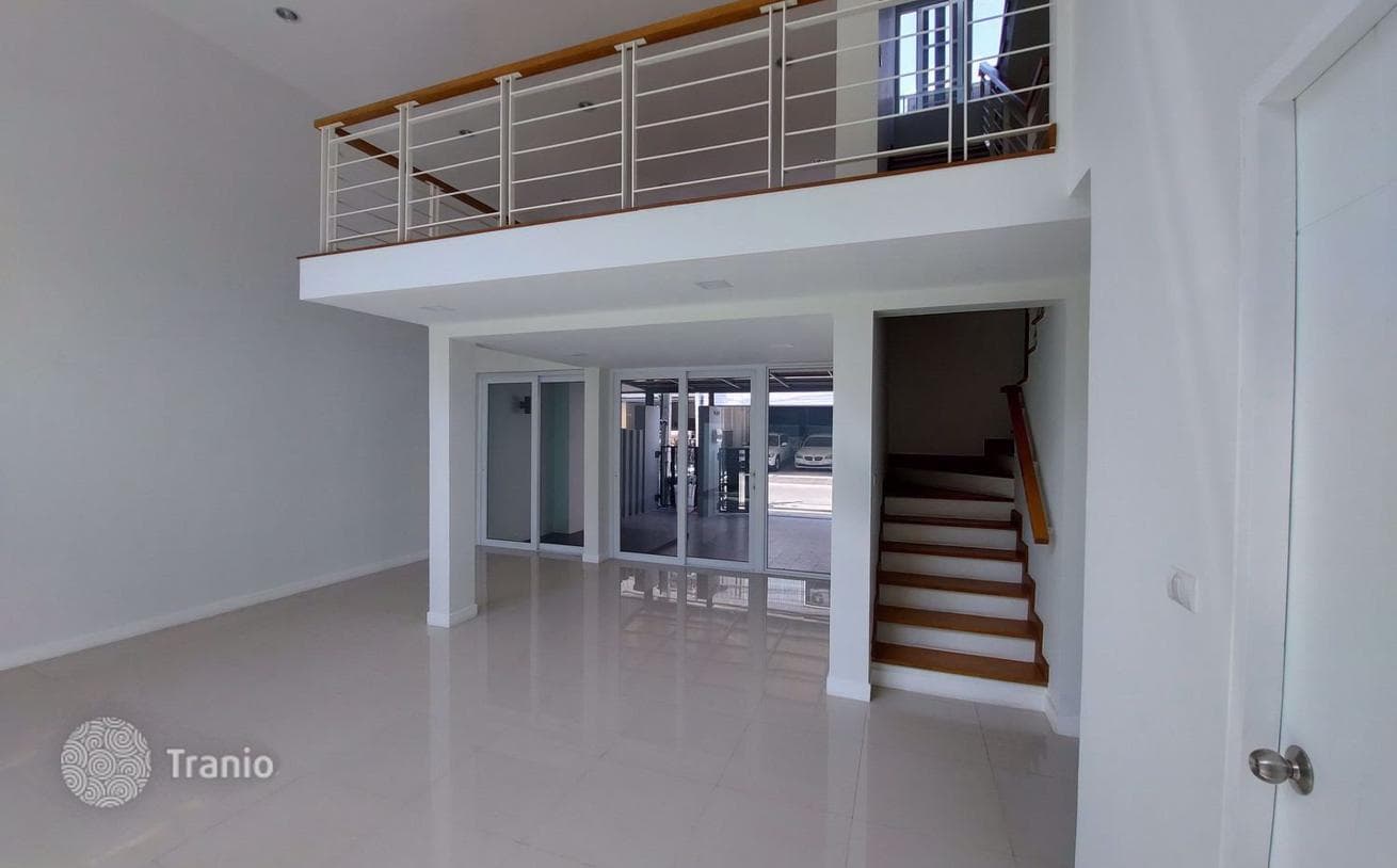 3-Bedroom House in Wang Thonglang, Bangkok, photo 3