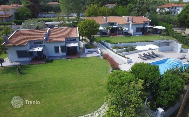 10-Room Estate with Pool in Kriopigi, Kassandra