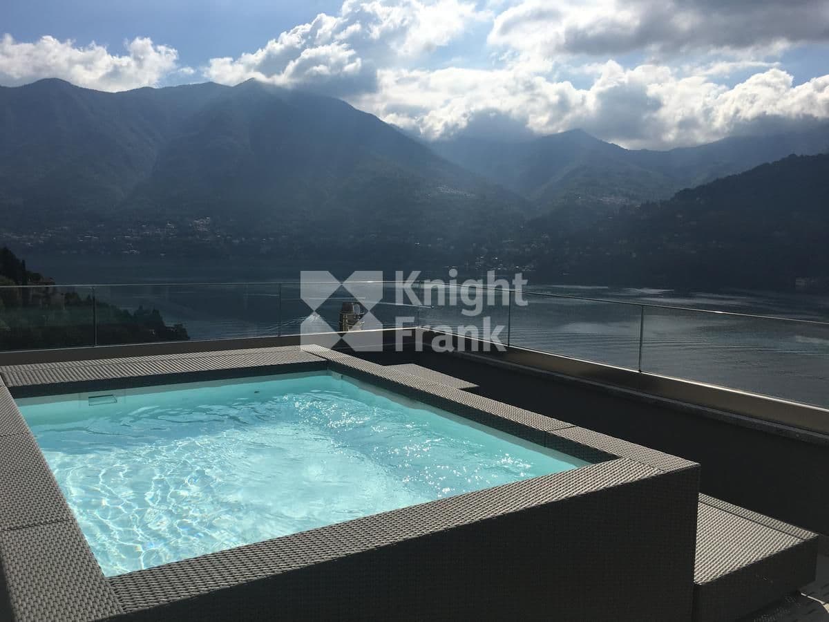 2-Bedroom Apartment in Como, Italy, photo 4