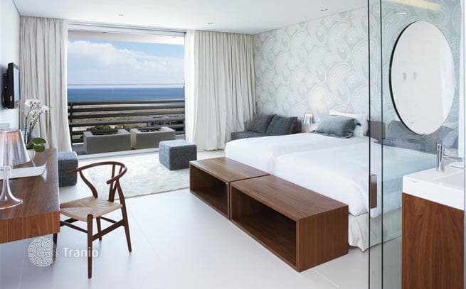 Studio Apartment in Aparthotel with Private Beach, Casino and Spa in Setubal, photo 3