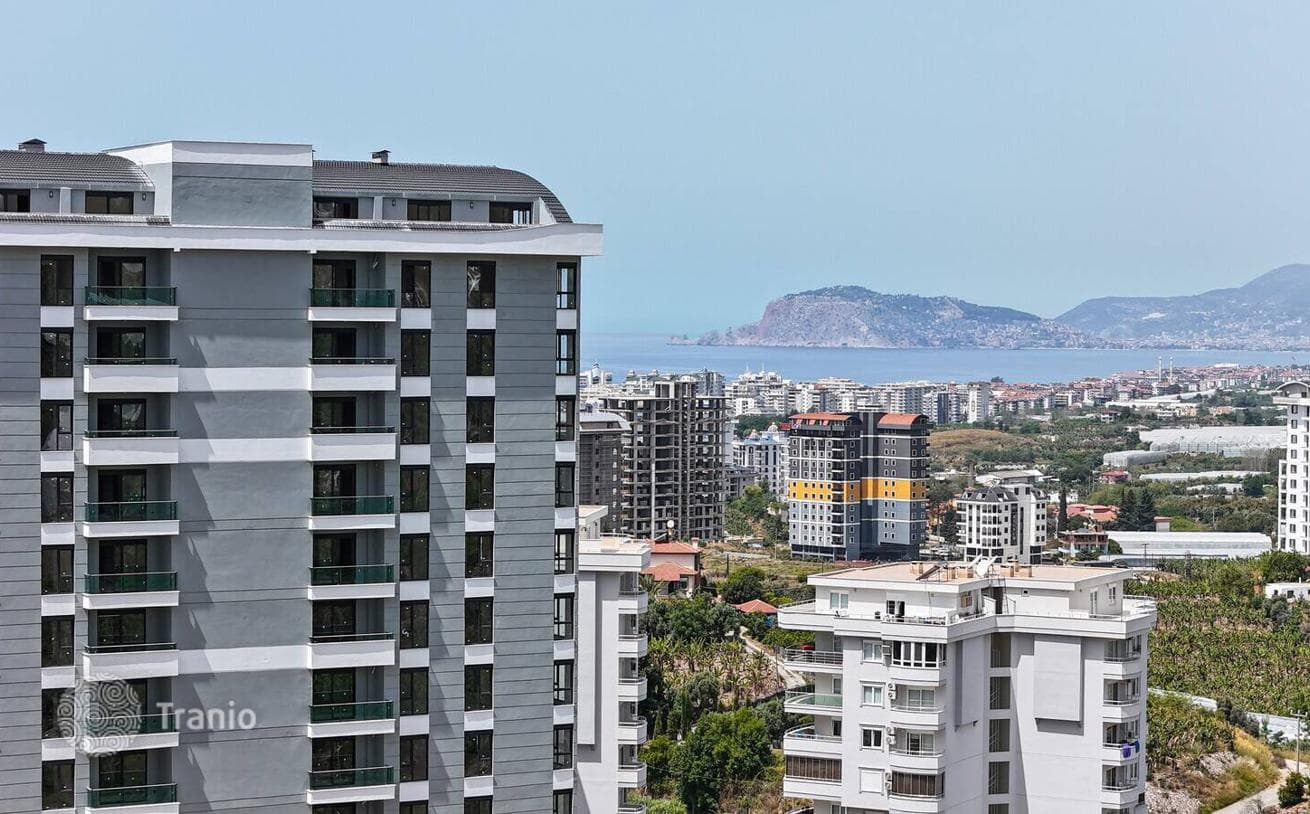 Spacious Apartments Within Walking Distance of the Beach in Mahmutlar, Alanya