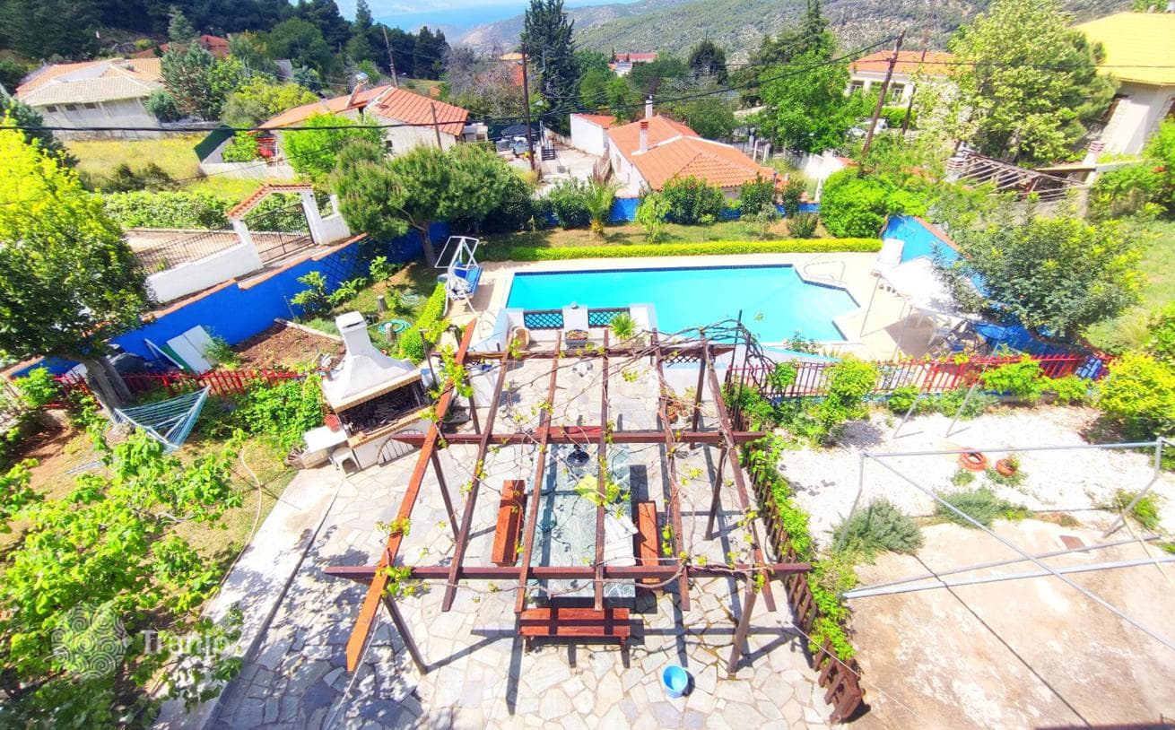 Furnished Villa with Private Pool and Garden in Loutraki, Peloponnese, photo 3