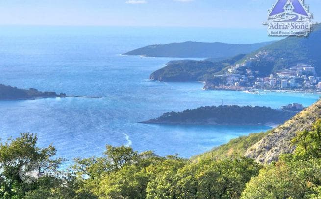 3-Bedroom Villa with Sea View in Budva, photo 2