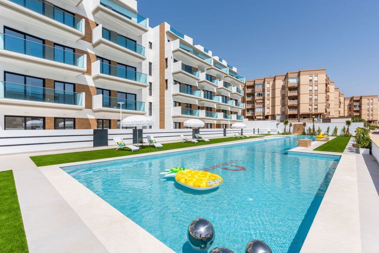 3-Bedroom Penthouse in Guardamar del Segura, photo 3