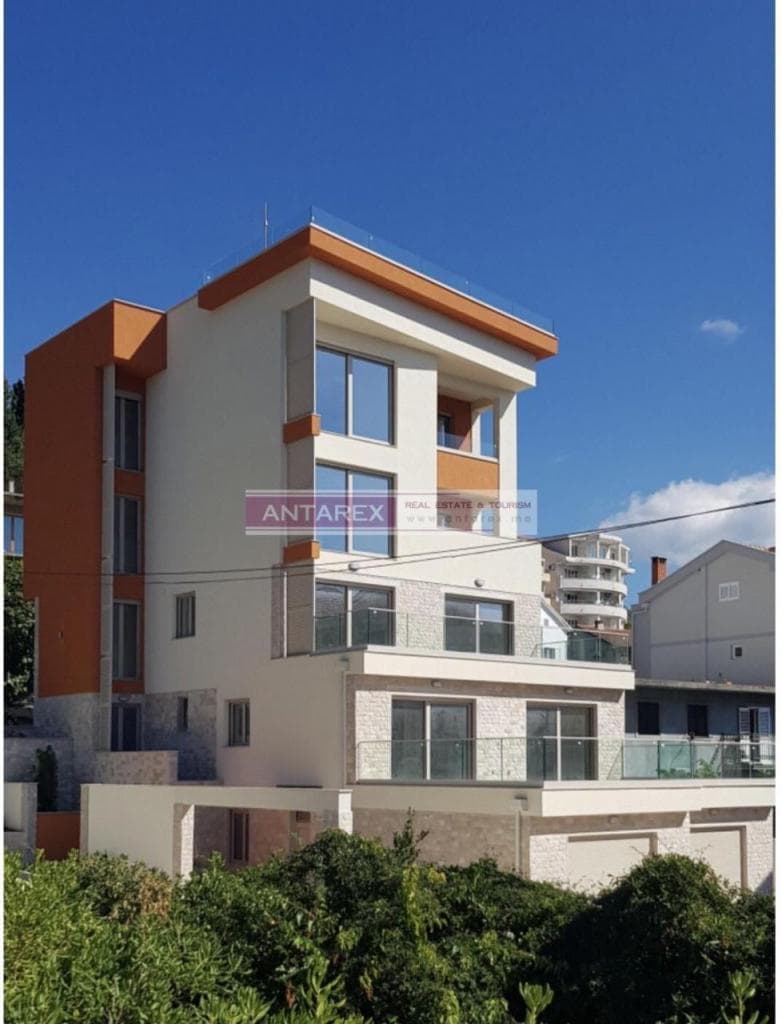 2-Room Apartment in Lastva, Montenegro