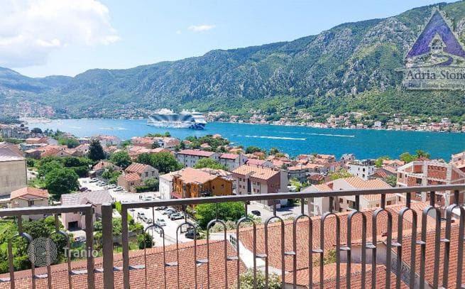 3-комнатные апартаменты в новостройке 115 м² в Доброте, Черногория, фото 4