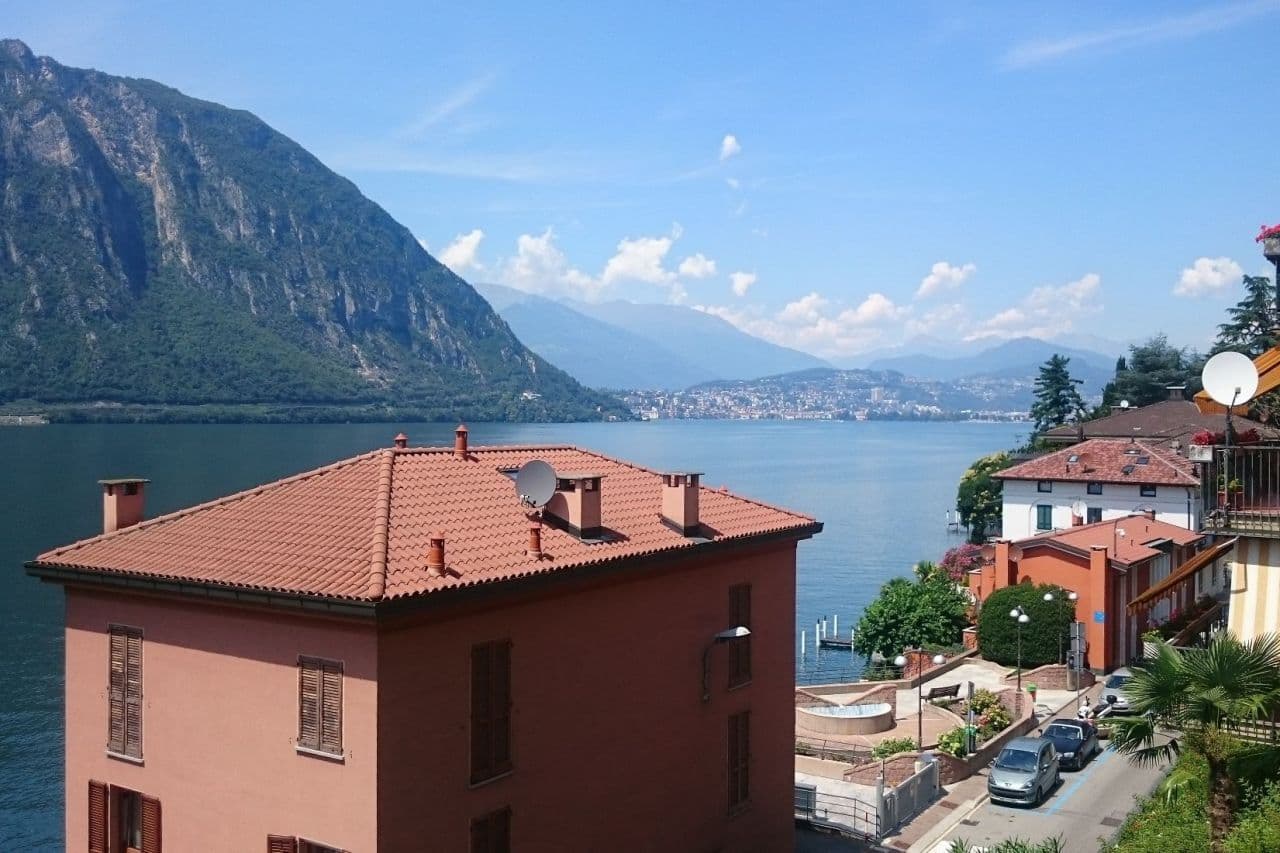 Квартира в Кампионе-д'Италия, Италия, 45 м², фото 2