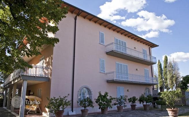 5-Bedroom Villa in Lucignano, Italy, photo 5