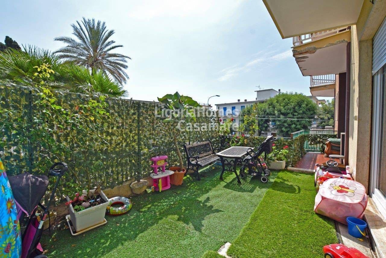 2-Bedroom Apartment in Ospedaletti