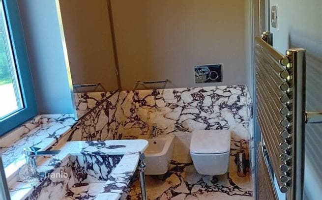 4-Bedroom Villa in Pietrasanta, Italy, photo 5