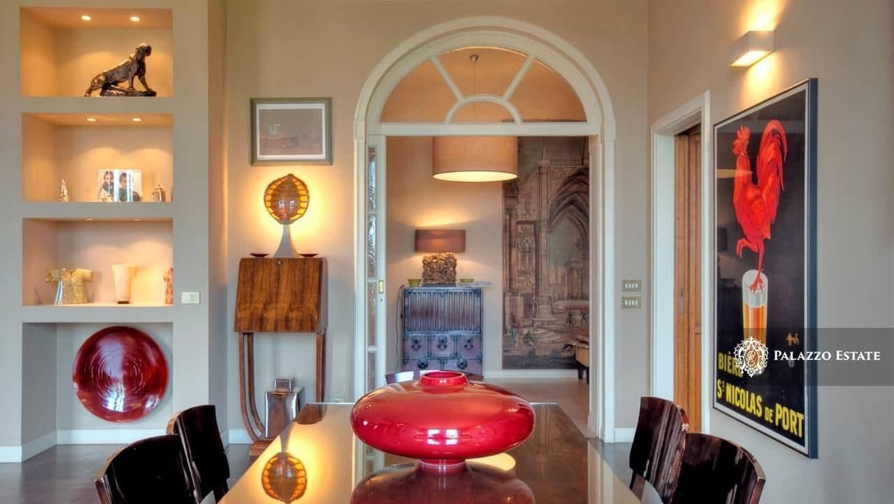 3-Bedroom Apartment in Milan, photo 3