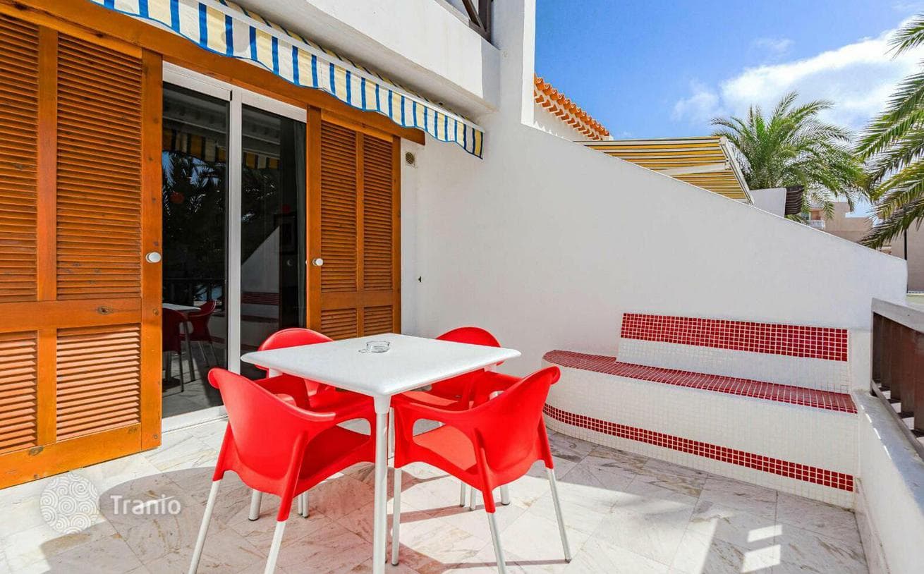 1-Bedroom Penthouse with Ocean View on Playa de las Américas, Tenerife, photo 3