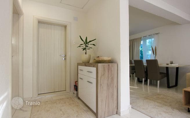 3-Story House Within Walking Distance from the Sea in Dobra Voda, Bar, photo 2